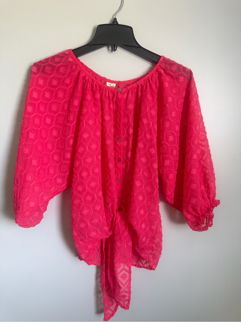 Chenault Pink Textured Button-Front Tie Waist Sheer blouse size Small